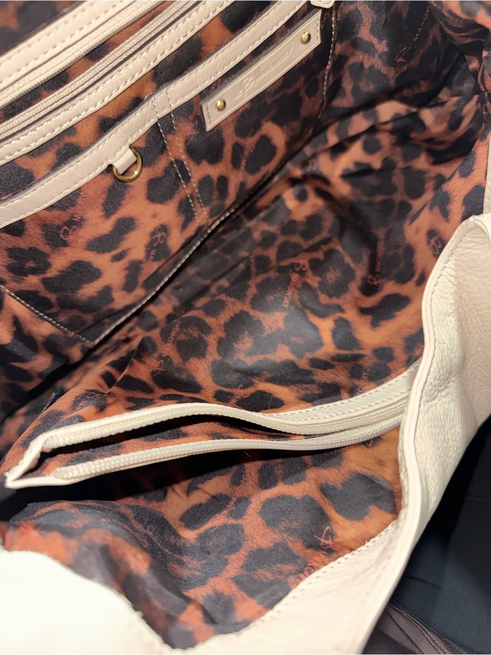 b. makowsky Cream Leather Shoulder Bag with Gold & Tan Accents - Picture 4 of 5
